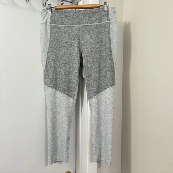 Outdoor Voices Two-Tone 3/4 Leggings Capri Pants Size Extra Large XL - Picture 2 of 7